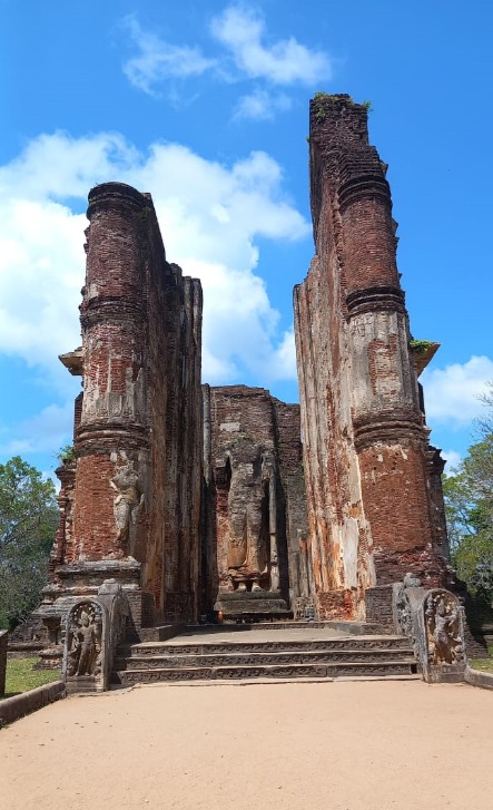  Lankathilaka Image House